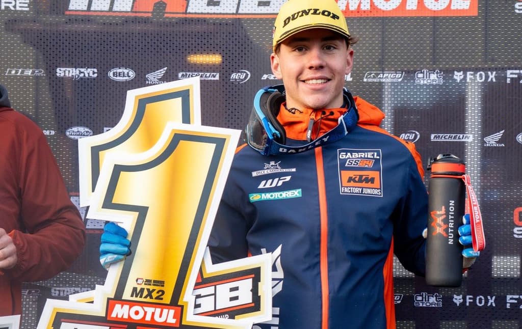 Doensen and Oliver in UK image