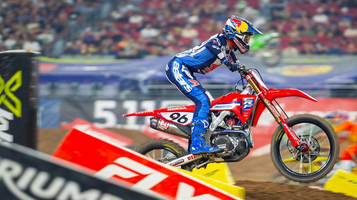 Lawrence And The Red Plate image