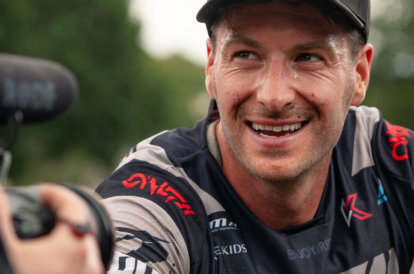 Searle Wins MX2 in UK image