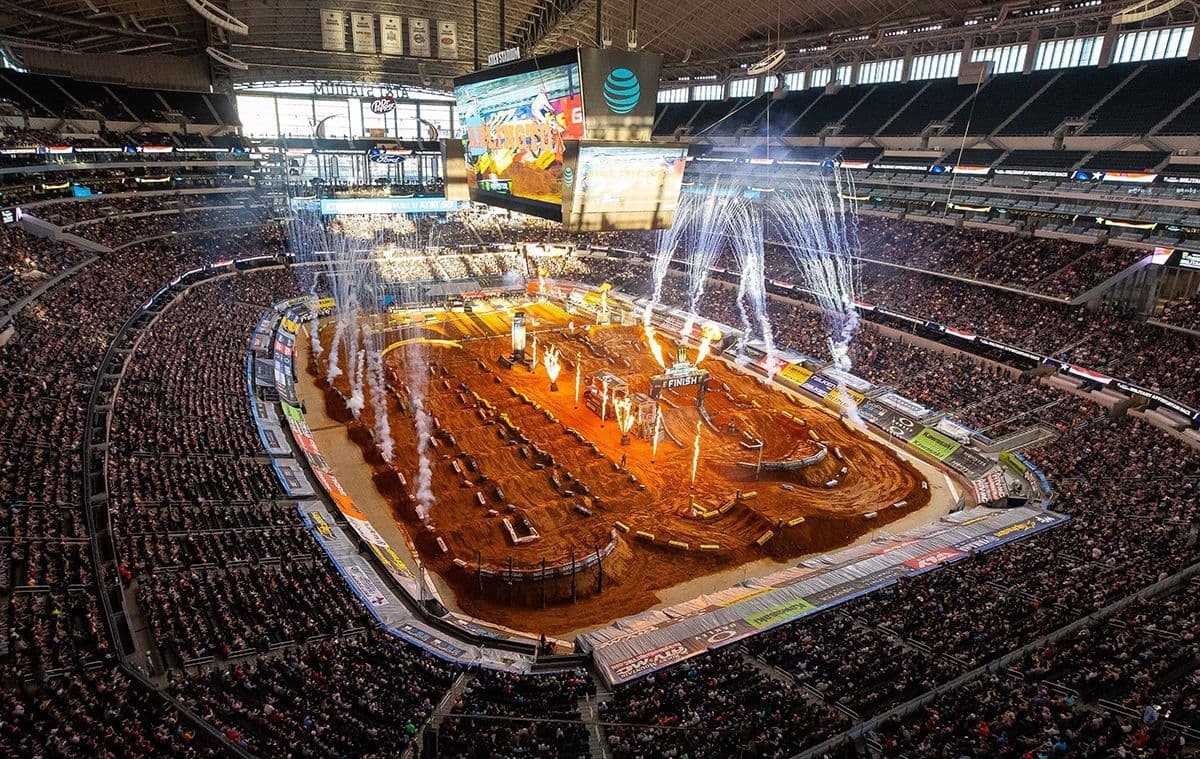 Leading Into Glendale image