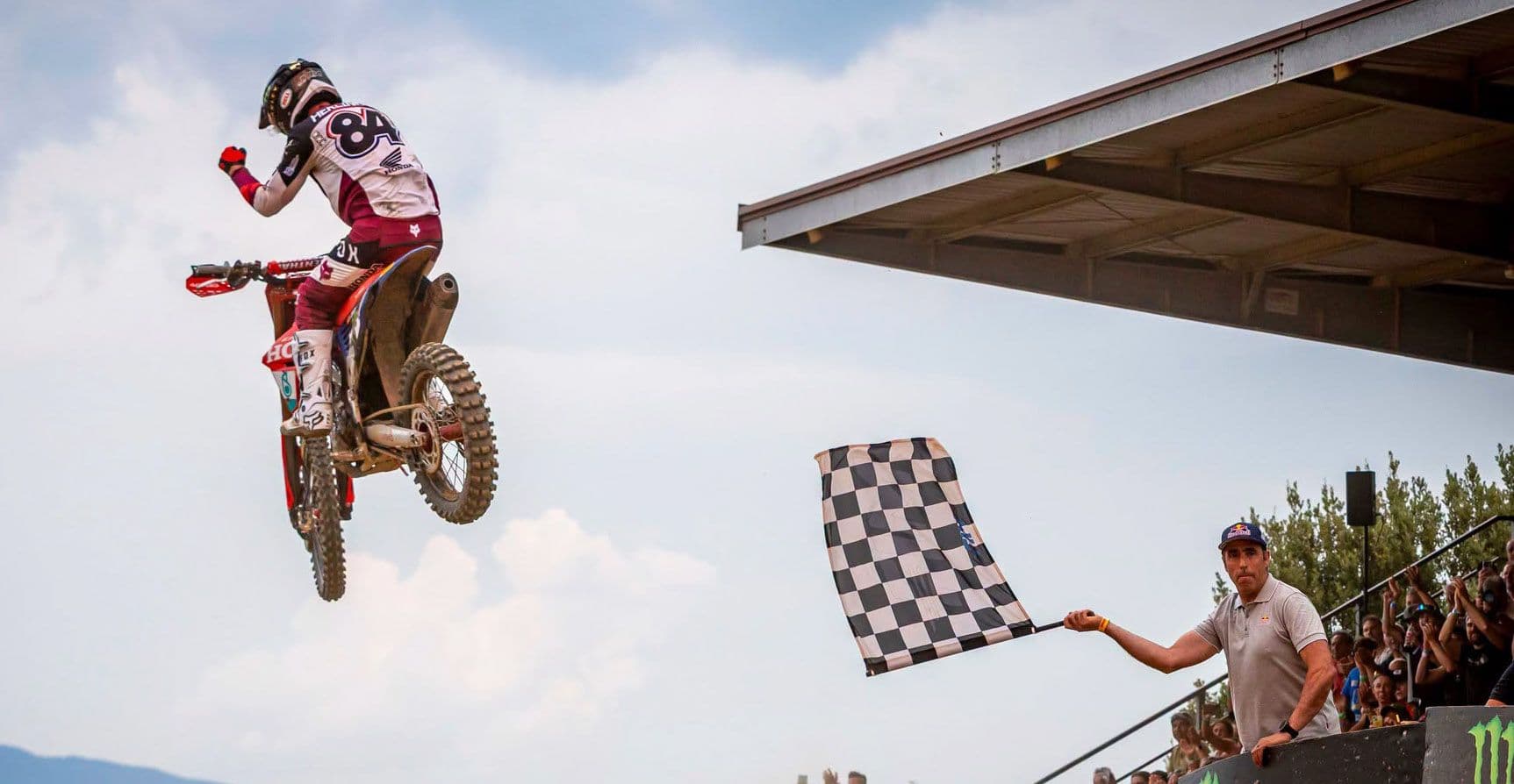 Herlings Wins Tough One image